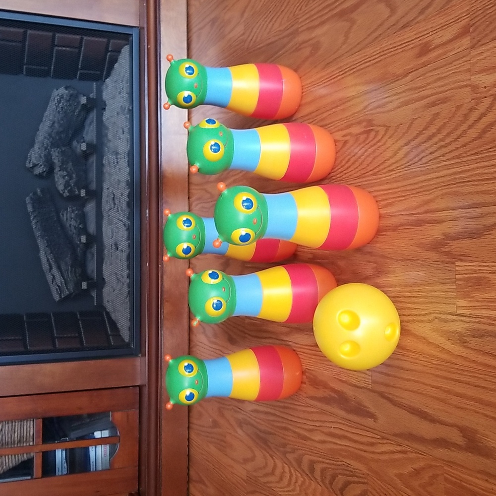 ❣5 for $25 Sale❣Sunny Patch Giddy Buggy Bowling Set With Carrying Case